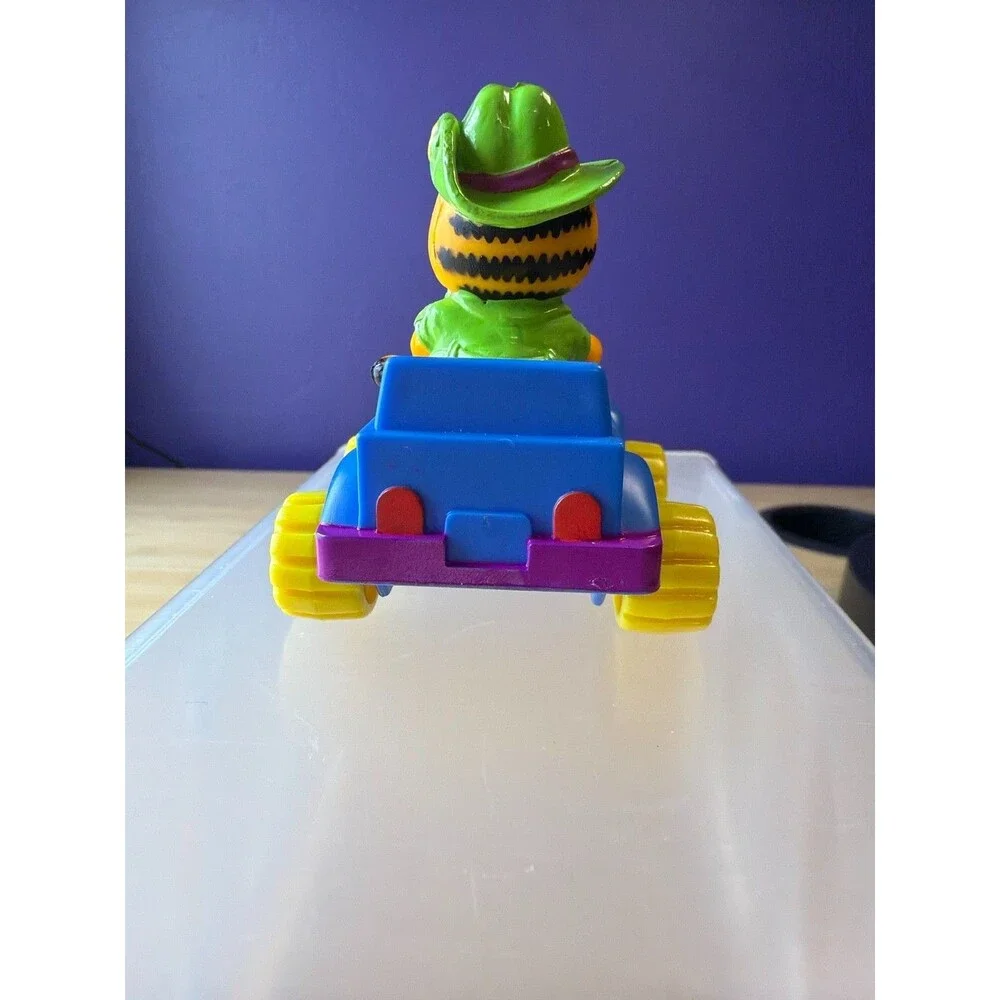 Vintage 1988 McDonalds Garfield Jeep Car Happy Meal‎ Toy Figure